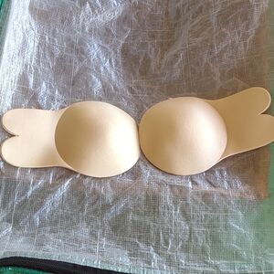 Strapless Adhesive Bra in Cream